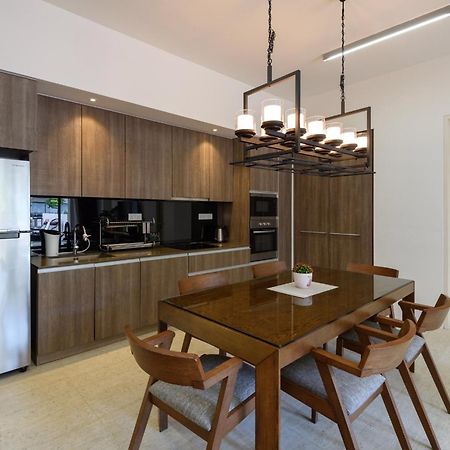 By The Sea Beach Front Apartment Batu Feringgi Ngoại thất bức ảnh