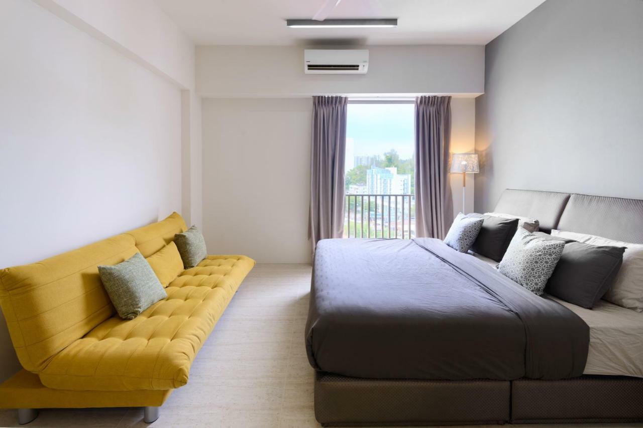 By The Sea Beach Front Apartment Batu Feringgi Ngoại thất bức ảnh
